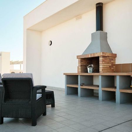 Sunny Sea Apartment Ла Мата Екстериор снимка