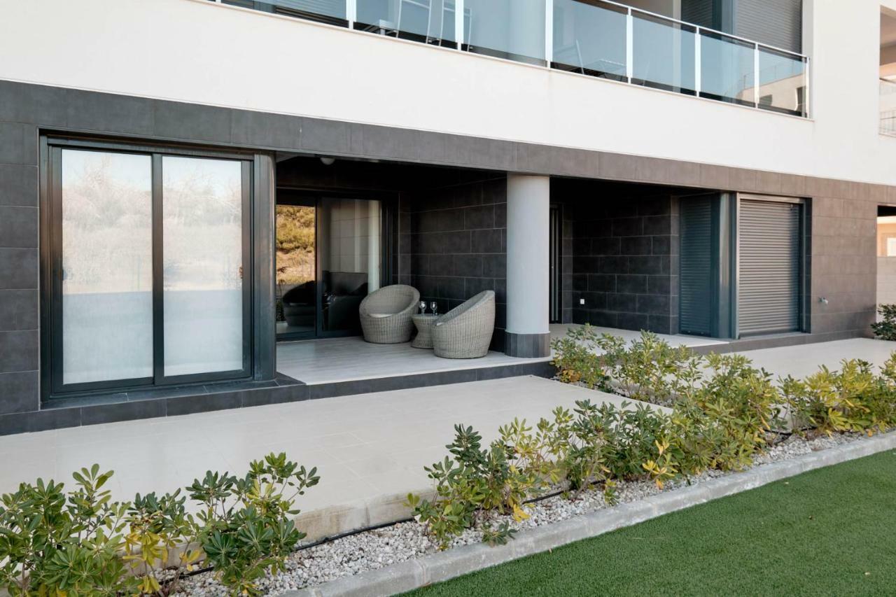 Sunny Sea Apartment Ла Мата Екстериор снимка